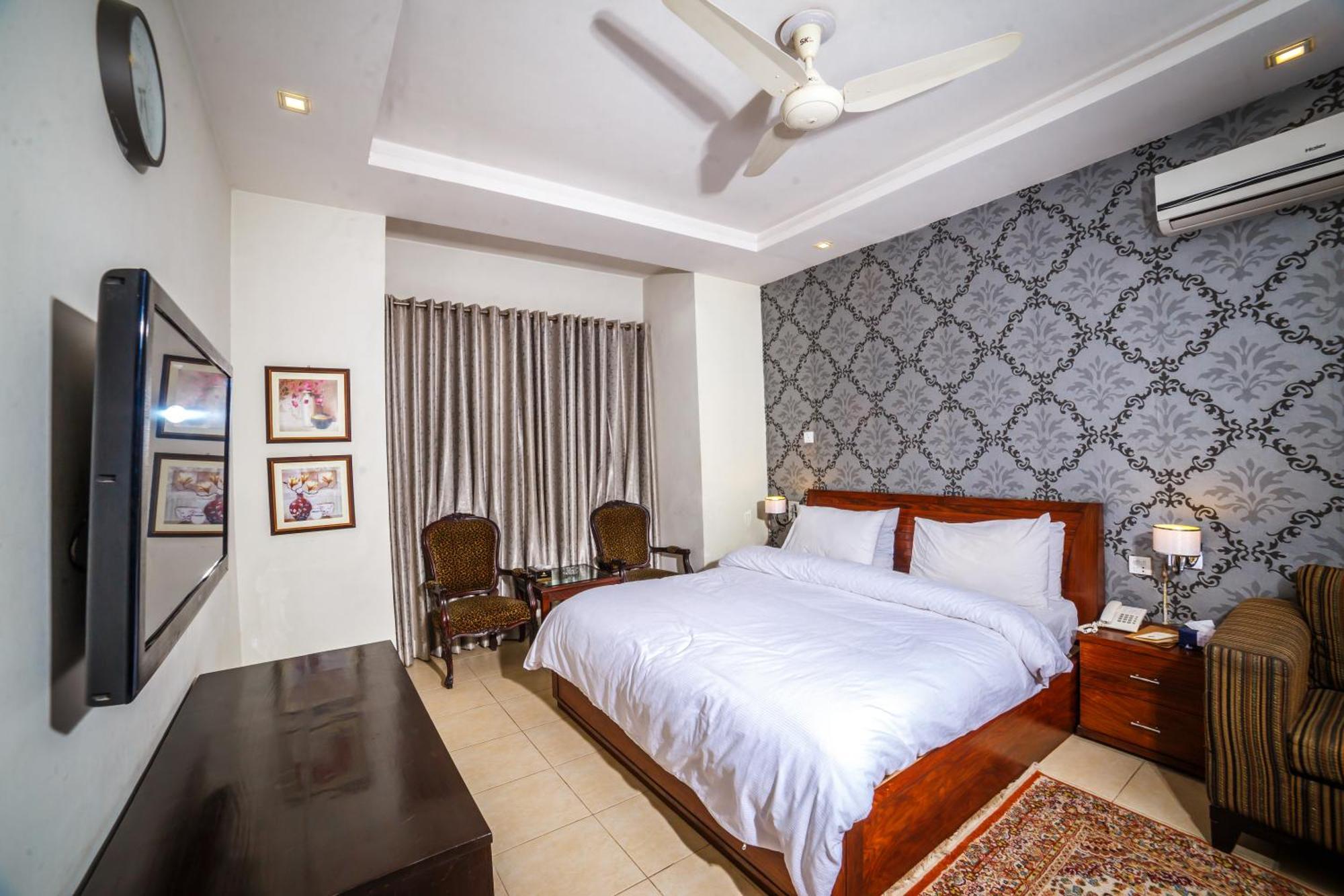 Hotel Vip House Peschawar Exterior foto